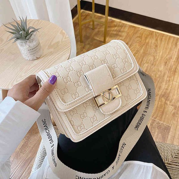

2022 factory wholesale new bag women's summer fashion wide belt messenger net red texture printed letter one shoulder small square bag