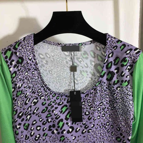 

22 new leopard print square neck long sleeve short t-shirt tight bottoms, White