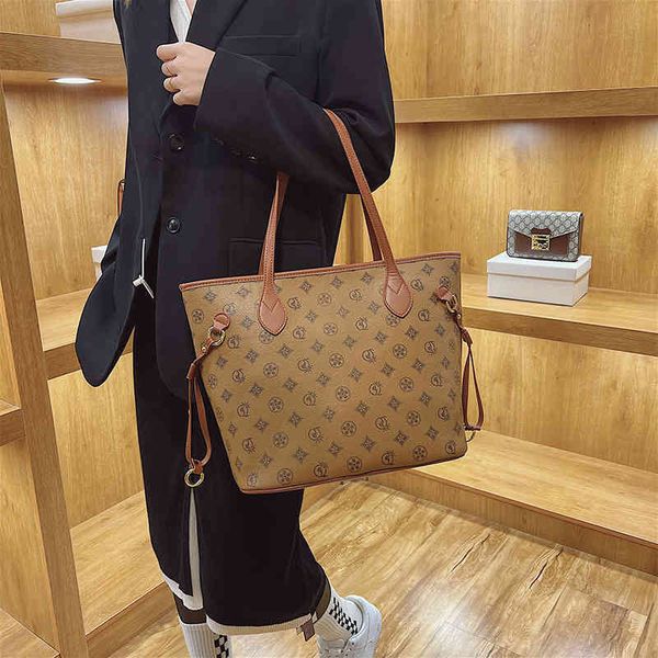 

factory outlet 2022 autumn new fashion tote women's trend printed letter large capacity shoulder bag