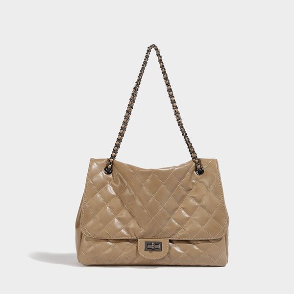 

spring/summer 2022 new commuter rhombus chain tote bag large capacity joker ins shoulder underarm bag