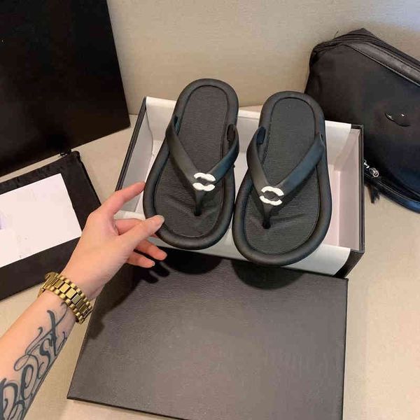 

slippers xiaoxiang herringbone sandals beach slippers summer non slip flat bottom clip toe foot net infrared wear lovers men and women x146, Black