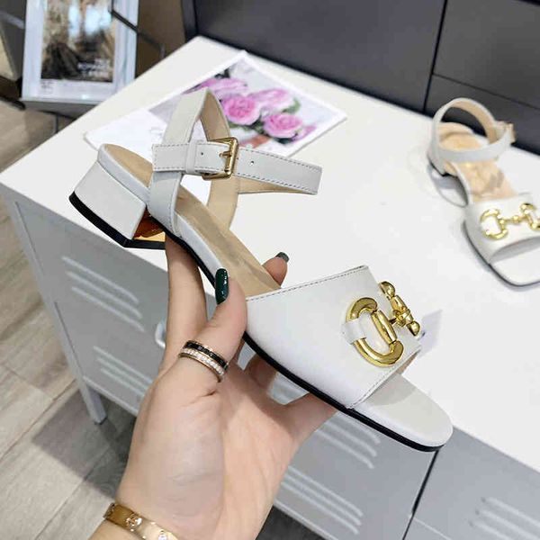 

european comfort flat buckle thick heel sandals women's 2022 summer new low double g metal open toe pig sho, Black