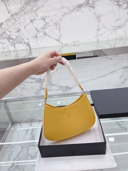 

the latest summer and autumn style grass woven shopping bag basket puzzle design seaside beach bag must be a piece for holiday travel