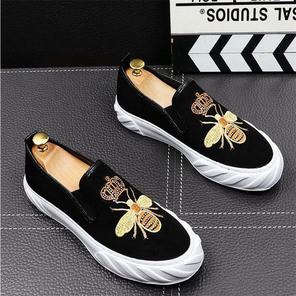 

2023 style men's shoes men's flats new casual men shoes handmade moccasins shoes for male, Black