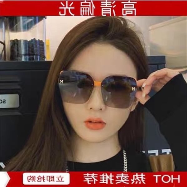 

50% discount for factory direct salesnew h women's fashion love polarized frame h-shaped large personalized carriage sunglasses, White;black