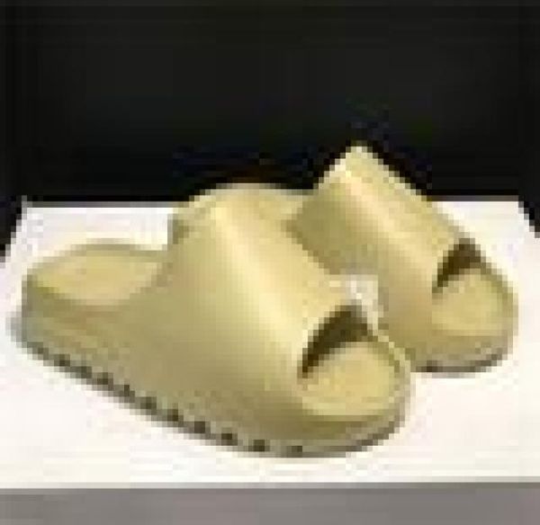 

foam runner platform slipper sandal shoes resin triple black white bone earth brown mens women stylist slides sandals brand 2021