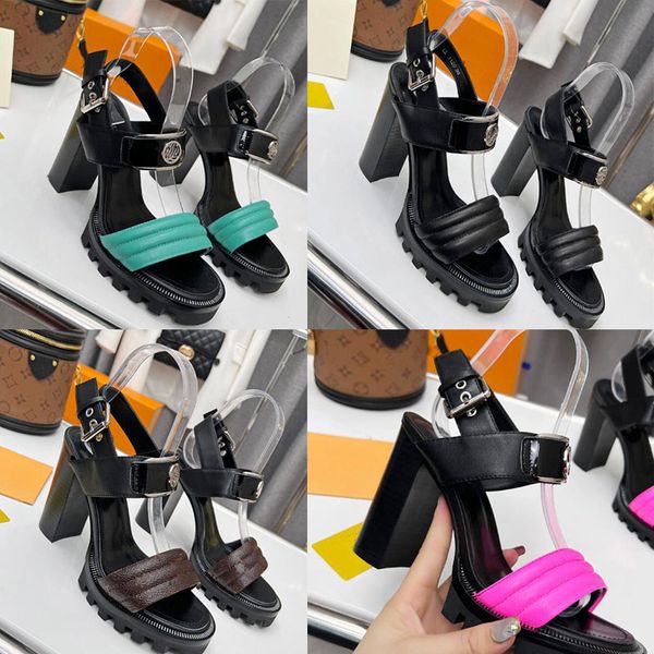 

designer sandals women slippers star trail sandal buckle belt decorative zipper outdoor sports slippers beach party heel with box, Black