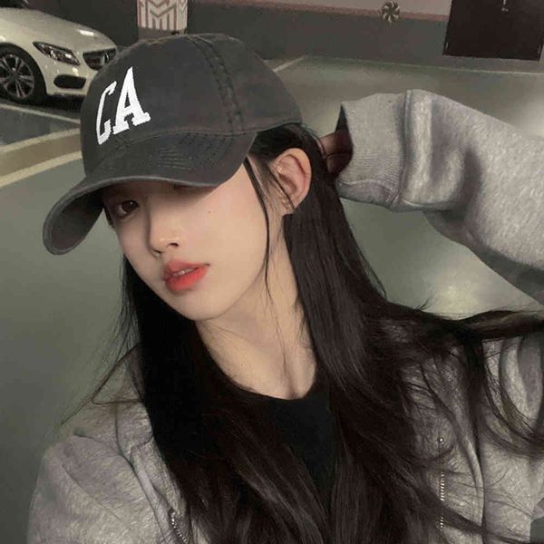 

baseball hat female autumn and winter korean version ins trend versatile net red ca letter small face casual couple duck tongue hat, Blue;gray