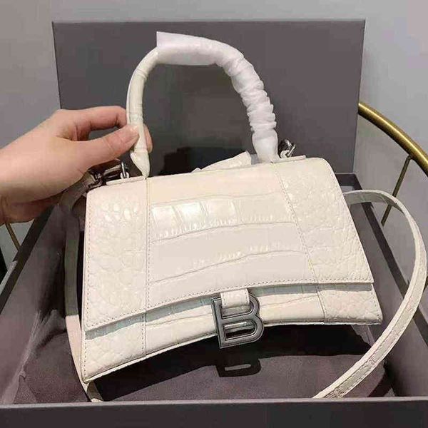 

n7p2 2021 new 2021 fashion crocodile hourglass bag one shoulder portable messenger b letter versatile