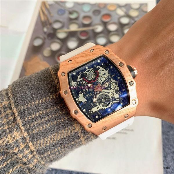 ki montre de luxe fabrika Kaliteli Kuvars saatler Spor Kronograf su geçirmez rahat kauçuk kayış orijinal toka Süper aydınlık erkek izle