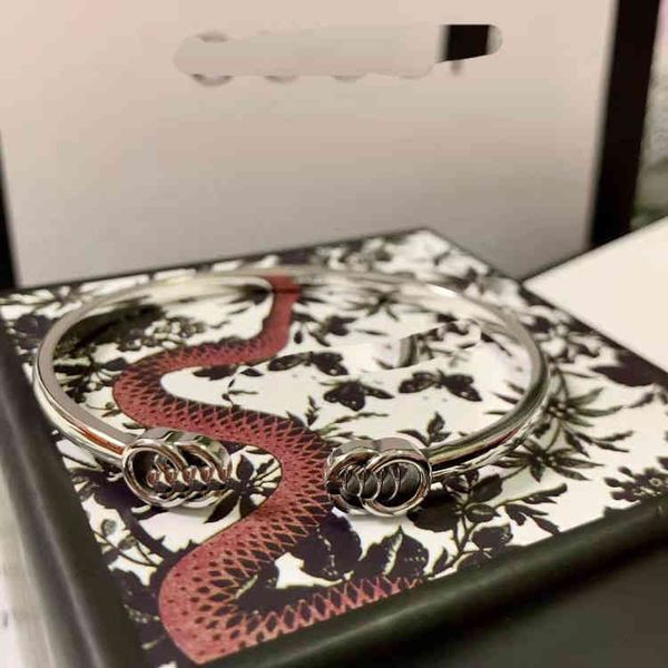 

2023 designer new fashion jewelry simple high-grade open bracelet, Black