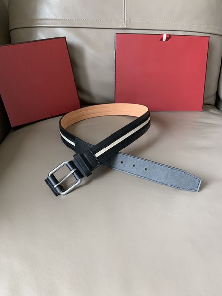 

2022 brand fashion new leather black and white belt, Black;brown