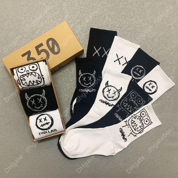 

socks 3 pairs/box cartoon pattern devil long cotton fashion harajuku anime print white black hip hop high men women socks