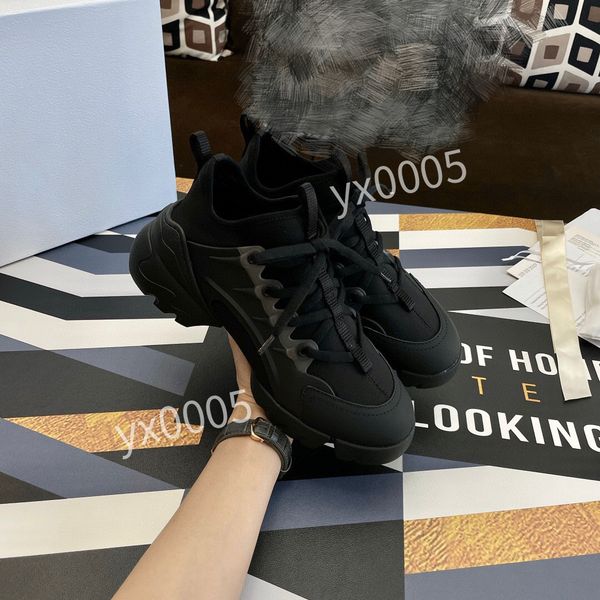 

2022 classic graphic mens women boots flat casual shoes solid color black leather sneakers soft and comfortable lace-up round toe shoes hd21