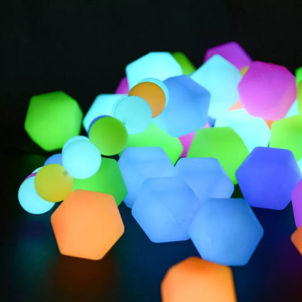 Perline sfuse luminose da 14 mm Glow in Dark Hexagon Perline in silicone fluorescente Accessorio fai-da-te per collana di dentizione a catena per ciuccio per neonati