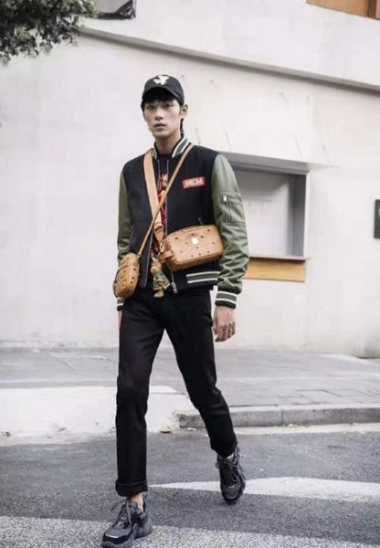

r classic camera bags, multifunctional men's messenger bag, designer toiletrybags
