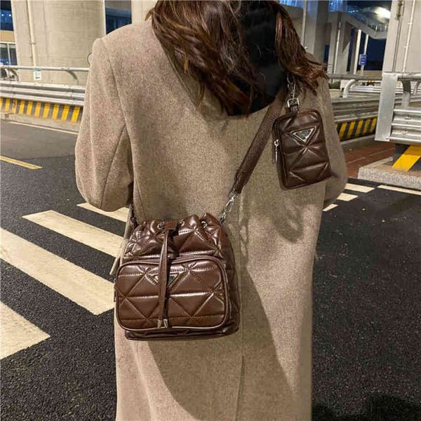 

2022 new designer luxury bags new one leisure backpack lingge