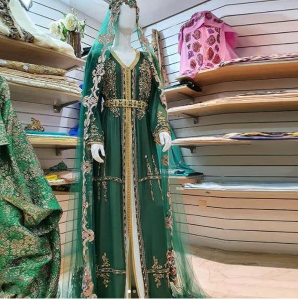 

hunter green muslim prom dresses with long sleeve gold lace detail kaftan caftan arabic abaya v-neck evening reception gowns plus size, Black