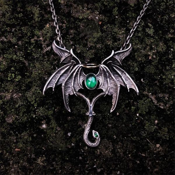 Collane con ciondolo Personalità Moda Gotico Intarsiato Smeraldo Dark Angel Devil Wing Nicchia Hip Hop Collana da uomo in metallo Regalo per feste JewelryP