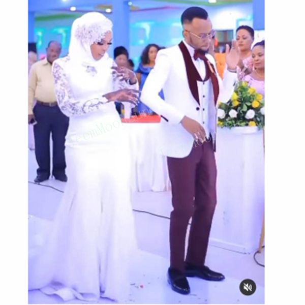 

deep burgundy shawl wedding suit for men one button groom tuxedos groom wear male tailor made 3 pcs blazer vest pants, Black;gray