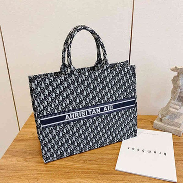 

2022 new designer handbags embroidery tote portable capacity leisure trend