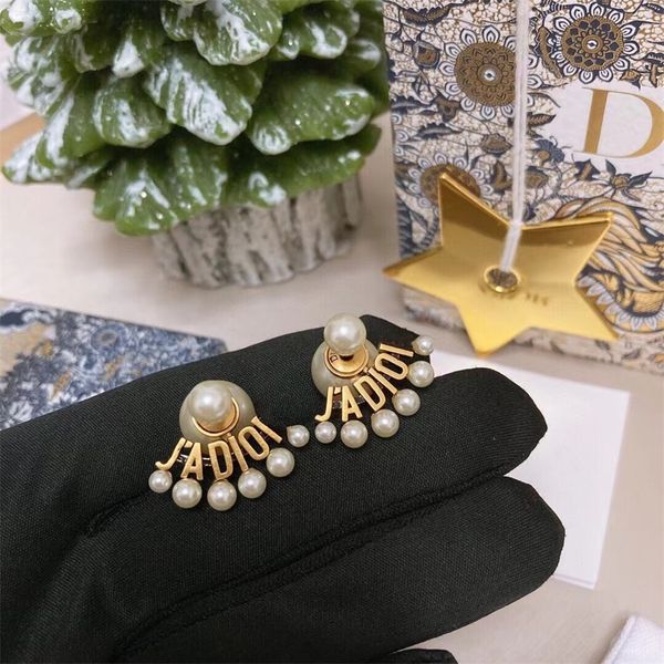 

letter fan-shaped pearl earrings female used tassel earrings, Golden