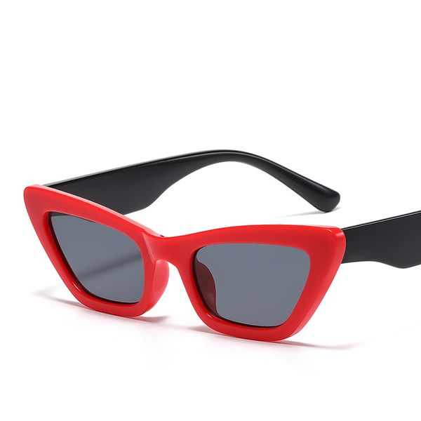 Sexy Sonnenbrille für Frauen, Trendlinse, Hüfte, weiblich, Vintage, kleiner schwarzer PC-Rahmen, Katzenaugen-Sonnenbrille, Europa, Amerika, Mode, einfach, Netz, roter Stern