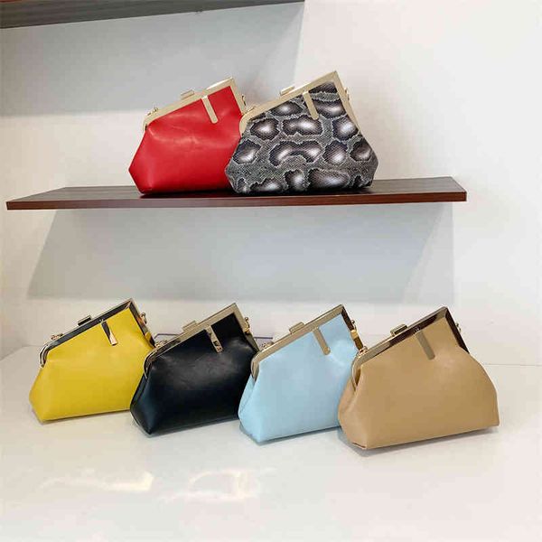 

outlet bag women 2022 new texture clip buckle women's bag popular versatile pu messenger shoulder