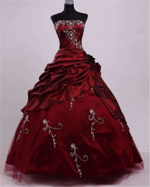 Abiti da sposa principessa abito da ballo con ricami bordeaux 2022 Abito da sposa plissettato con corsetto gotico retrò con lacci Plus Size