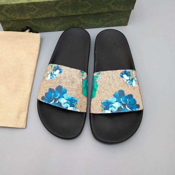 Designer Summer Sandals Slides Slifor Stampe in pelle Flowers Tiger Wolf Snake Snake Clesser Sandiles per la spiaggia a tallone piatto per donne Uomini di taglia 35-46