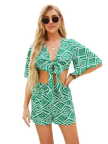 

allover geo print knot front crop & shorts f7ok#, White