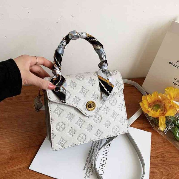 

fashion bag square face synthetic leather mobile phone soft handle lock small ve