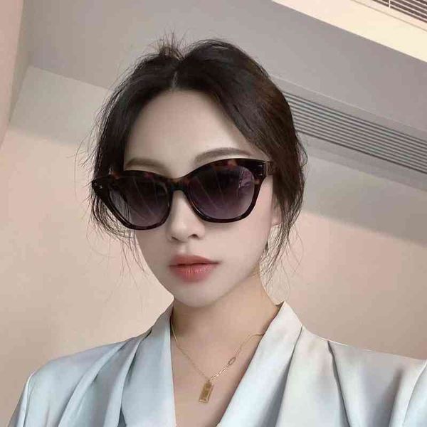 

sunglasses triumphal arch cat eye personalized female sunglasses cl407uins versatile, White;black