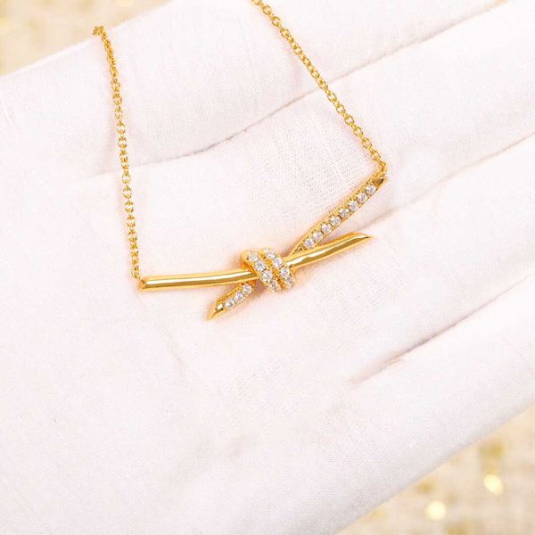 

s925 silver charm pendant necklace with sparkly diamond knot shape in two colors for women wedding jewelry gift have box stamp ps4011a, Golden