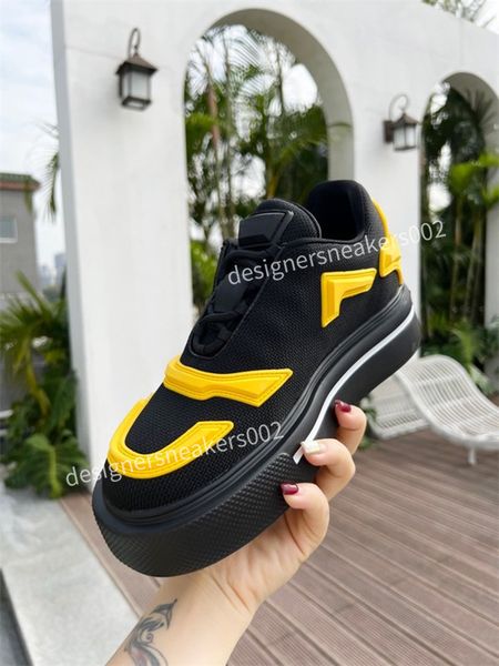 

2022 luxury designer casual shoes red sole low flat spikes flats black blue suede silver diamond mens women sneakers ly211121
