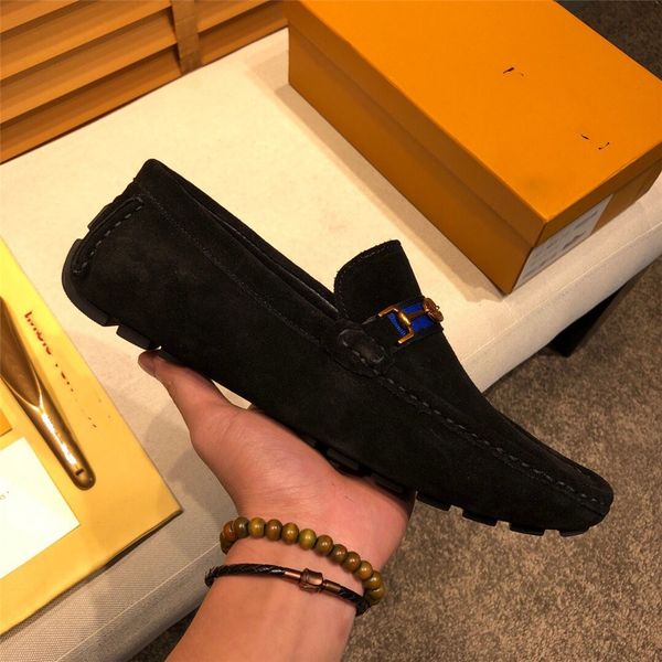 

luxurious men's driving shoes 2022 men genuine leather loafers shoes fashion designer handmade soft breathable moccasins flats slip on, Black