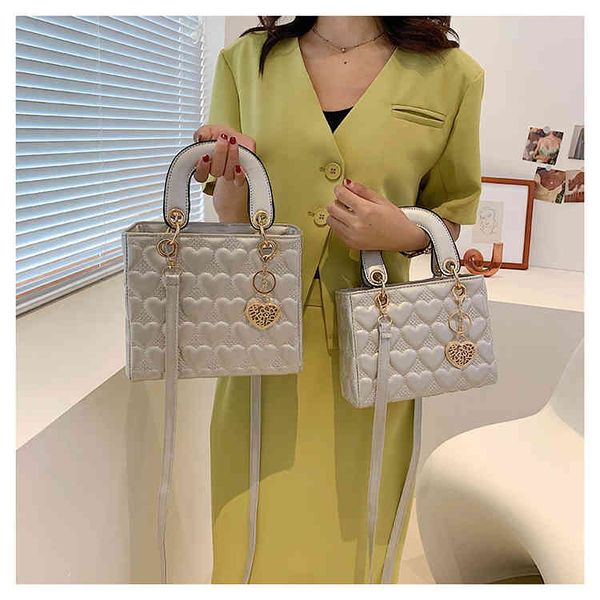 

new purse classic women's bag heart-shaped lady handbag crossbody bags for women 2022 trend fashion shoulder