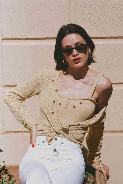 

women's knits tees in the early autumn of flower embroidery hollow out knitted cardigan and coat women, White