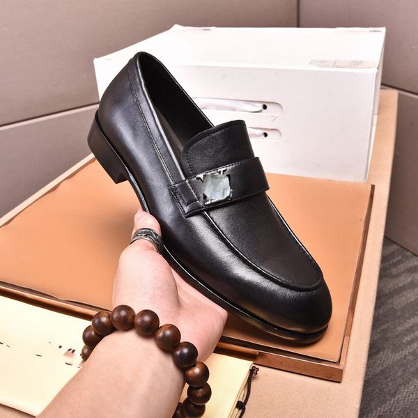 2022 Mens Classic Business Dress Shoes Brand Fashion Elegant Formal Wedding Slip On Office Oxfords Vera pelle Casual Flats Taglia 38-45