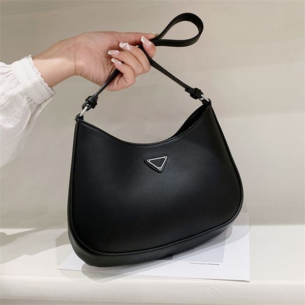 

fashion underarm women's large capacity solid color simple texture single wrist 65% off wholesale shop