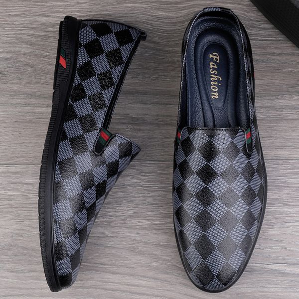 

fashion leather shoes designer high-quality latest soft cow leather comfortable plaid pattern anti-skid wear-resistant round head classic tr, Red;white