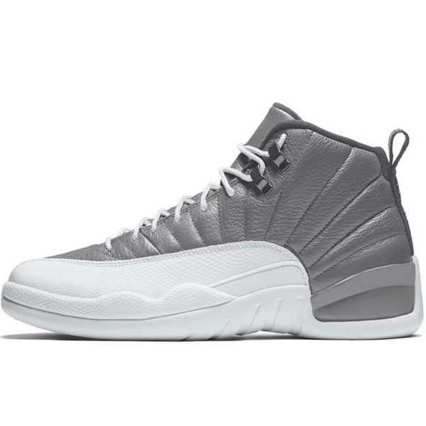 

og mens basketball shoes cherry cool grey hyper royal royalty black taxi stealth playoffs 2022 reverse flu game men women trainers outdoor 4