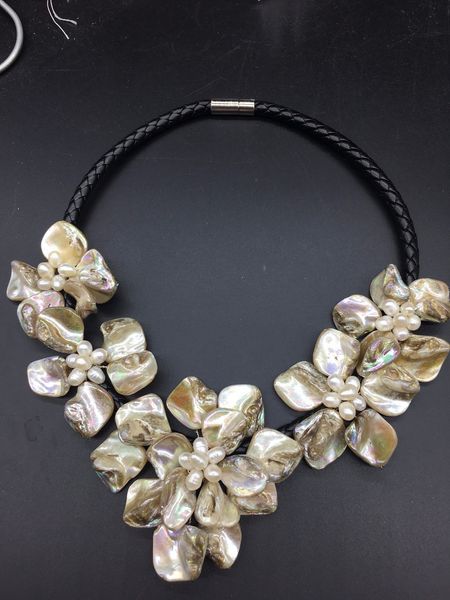 

natural white freshwater cultured pearl shell flower necklace for women statement choker pendant necklace, Silver