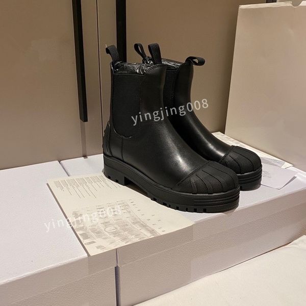 

2022 latest women's sports shoes leather material raised sole versatile and comfortable size35-40, Black