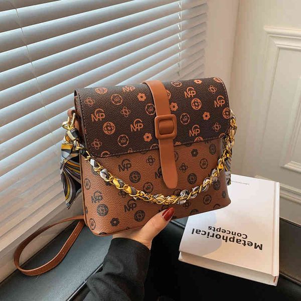 

bucket autumn winter small female high sense chain hand commuting shoulder bag