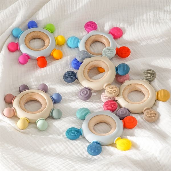 

design silicone teething infant chewing born accessories cartoon rudder shape baby toys food grade wooden ring stuff 220812