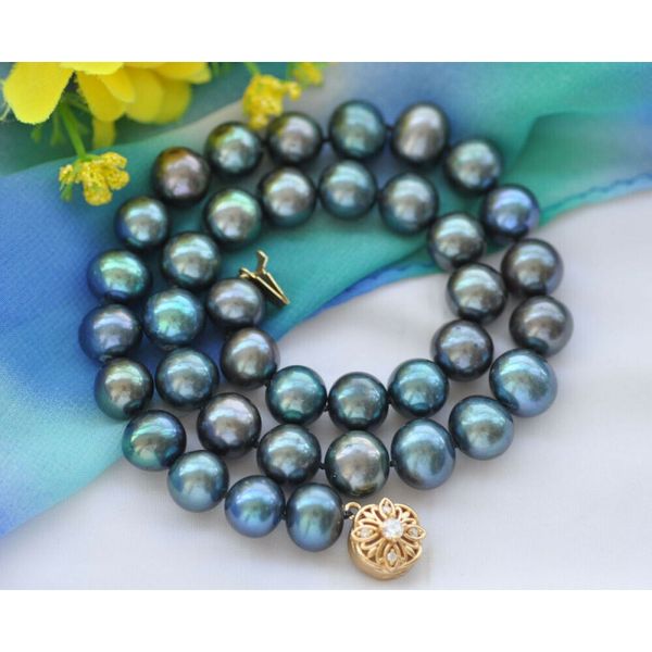 

17&quot 12mm peacock-black round freshwater pearl necklace, Silver