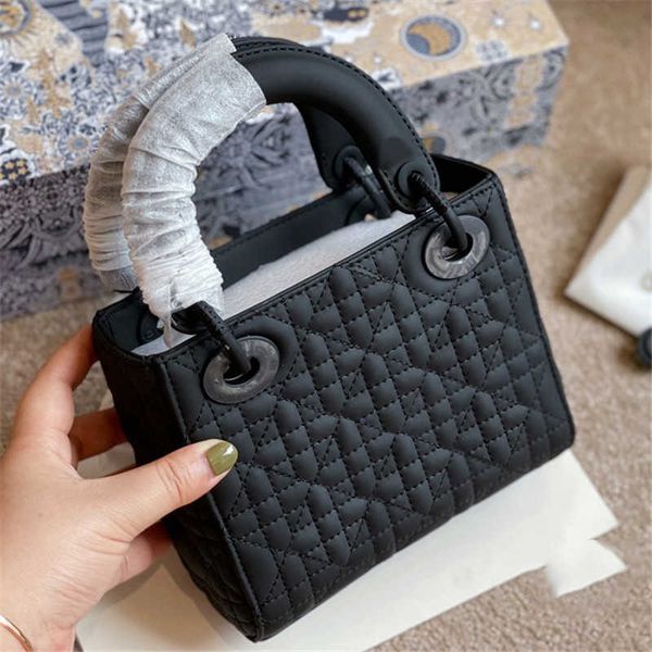 

shoulder bag women luxurys designers 2021 fashion tote pochette crossbody bags designer womens handbags purses messager bags wallet nubuck