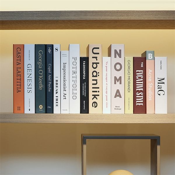 Caixa de armazenamento de livros falsos de luxo moderno minimalista mesa de café Villa el Bedroom Home Simulation Decoration Props 220705