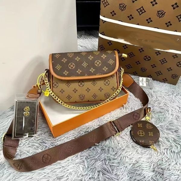 

a5 fashion designer messenger shoulder bag old flower bag casual
